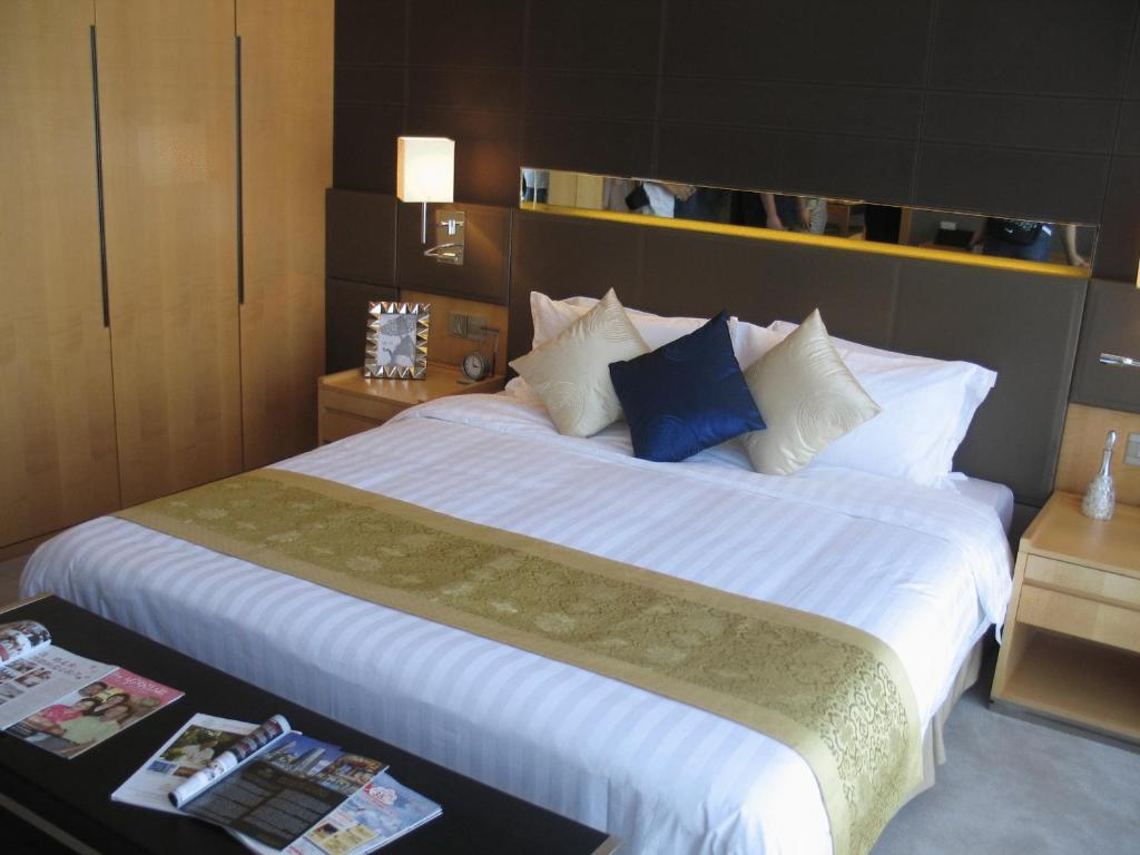 Ascott Raffles *